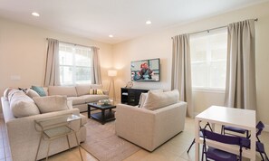 電視、足球台、乒乓球