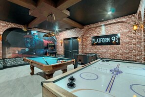 Villa (Multiple Bedrooms) | Property amenity