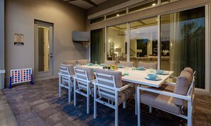 Mikrowelle, Ofen, Herdplatte, Geschirrspüler