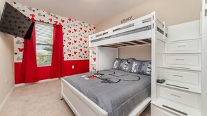 5 bedrooms, laptop workspace, bed sheets - Beautiful Villa on Solterra Resort, Orlando Villa 5011 (Davenport)