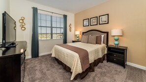 6 bedrooms, laptop workspace, iron/ironing board, free WiFi