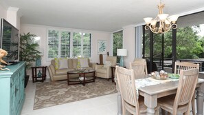 TV - Beautiful Apartment on The Anchorage, Siesta Key Apartment 1006 (Siesta Key)