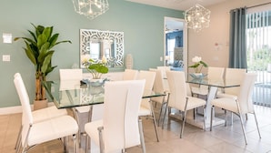Dining - Beautiful Villa With First Class Amenities on Encore Resort at Reunion, Orlando Villa 4456 (Kissimmee)