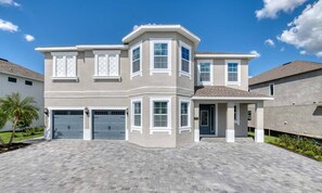 Exterior - Beautiful Villa With First Class Amenities on Encore Resort at Reunion, Orlando Villa 4456 (Kissimmee)