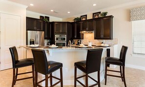 Microwave, oven, kompor, dan mesin pencuci piring