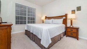 5 bedrooms, laptop workspace, bed sheets - Beautiful Villa on Windsor Hills Resort, Orlando Villa 4959 (Kissimmee)
