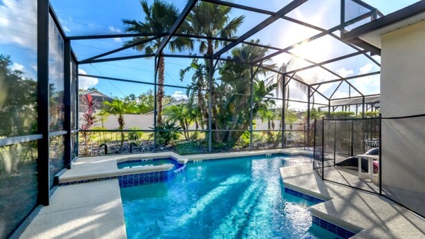 4 bedrooms, laptop workspace, WiFi (free), bed sheets - Beautiful Villa With Private Pool, Close to Disney, Orlando Villa 2773 (Haines City)