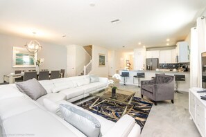 Living room - 5 Star Villa Close to Disney, Orlando Mansion 2566 (Davenport)