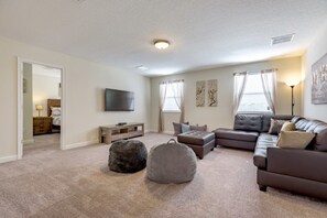 Villa (6 Bedrooms) | Property amenity