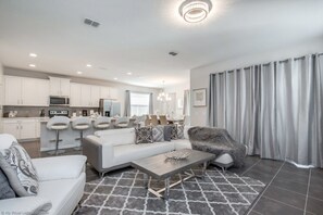 Villa (6 Bedrooms) | Property amenity - Beautiful Villa With Private Pool, Close to Disney, Orlando Villa 3037 (Kissimmee)