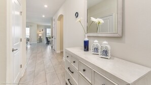 6 bedrooms, laptop workspace, iron/ironing board, WiFi - 5 Star Villa Close to Disney, Orlando Villa 2540 (Davenport)
