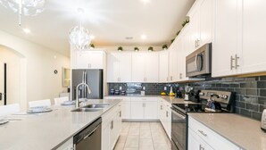 Microwave, oven, stovetop, dishwasher - 5 Star Villa Close to Disney, Orlando Villa 2540 (Davenport)
