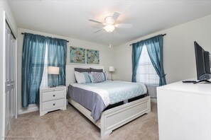 9 bedrooms, laptop workspace, bed sheets