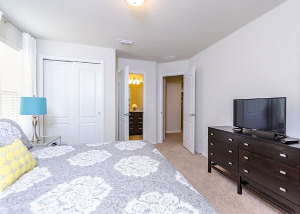 Villa (Multiple Bedrooms) | Property amenity