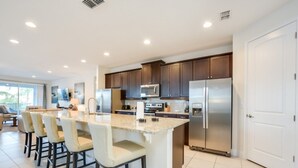 Microwave, oven, stovetop, dishwasher - Beautiful Villa With Private Pool, Close to Disney, Orlando Villa 3139 (Kissimmee)