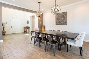 Mikrowelle, Ofen, Herdplatte, Geschirrspüler