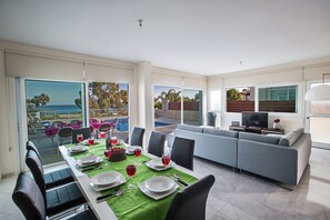 تناول الطعام