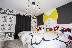 4 Schlafzimmer, laptopgeeigneter Arbeitsplatz, Bügeleisen/Bügelbrett