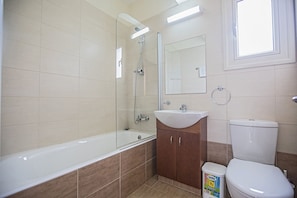 Bathroom - Beautiful Villa With Private Pool, Paralimni Villa 1317 (Paralimni)