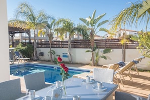 Outdoor dining - Beautiful Villa With Private Pool, Paralimni Villa 1317 (Paralimni)