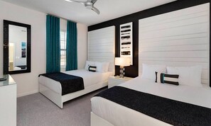 10 bedrooms, laptop workspace, bed sheets