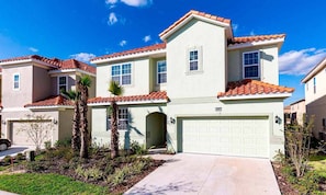 Exterior - Beautiful 5 Star Villa With Private Pool on the Prestigious Solterra Resort, Orlando Villa 4729 (Davenport)