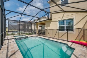 7 bedrooms, laptop workspace, iron/ironing board, bed sheets - 5star Villas Close to Disney, Orlando Villa 2835 (Kissimmee)