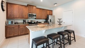Microwave, oven, stovetop, dishwasher - Beautiful 5 Star Villa With Private Pool on the Prestigious Encore Resort at Reunion, Orlando Villa 4366 (Kissimmee)