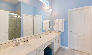 Bathroom - Exclusive 5 Star Villa With Private Pool on Solterra Resort, Orlando Villa 4734 (Davenport)
