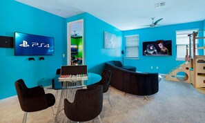8 bedrooms, laptop workspace, free WiFi, bed sheets - Beautiful Villa With First Class Amenities on Solara Resort, Orlando Villa 4535 (Kissimmee)