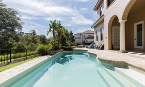Outdoor pool, an infinity pool - Exclusive 5 Star Villa With Private Pool on Reunion Resort and Spa, Orlando Villa 4584 (Kissimmee)