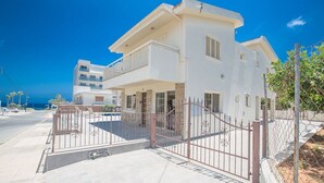 Exterior - Beautiful Villa With Private Pool, Protaras Villa 1256 (Paralimni)