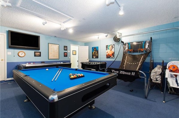 Villa (5 Bedrooms) | Property amenity