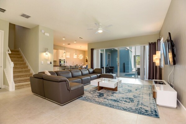 Villa (5 Bedrooms) | Property amenity