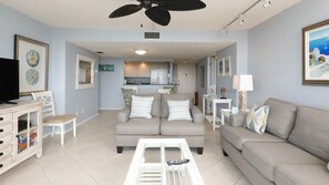 Living room - Luxury Private Condo on The Anchorage, Siesta Key Condo 1024 (Siesta Key)
