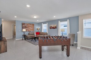 Villa (6 Bedrooms) | Property amenity