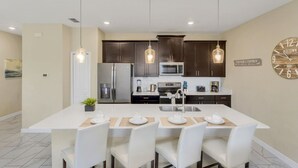 Private kitchen - Luxury Townhome on Storey Lake Resort, Orlando Townhome 5518 (Kissimmee)