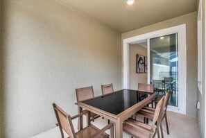 Villa (4 Bedrooms) | Property amenity