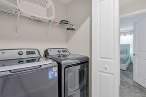 Villa (4 Bedrooms) | Kemudahan hartanah