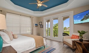 6 bedrooms, laptop workspace, bed sheets
