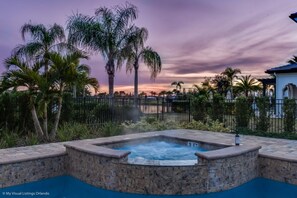 Villa (Multiple Bedrooms) | Property amenity