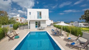 Property amenity - Luxury 5 Bedroom Villa With Private Pool, Protaras Villa 1250 (Paralimni)