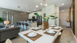 Microwave, oven, stovetop, dishwasher - Luxury 4 Bedroom Townhome on Champions Gate Resort, Orlando Townhome 2825 (Davenport)