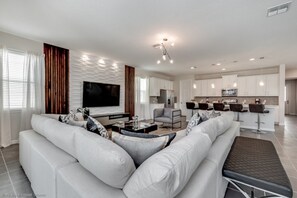 Living room - Luxury 9 Bedroom Villa on Solara Resort, Orlando Villa 2848 (Kissimmee)