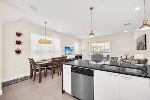 Villa (3 Bedrooms) | Property amenity