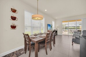 Villa (3 Bedrooms) | Servicio de la propiedad