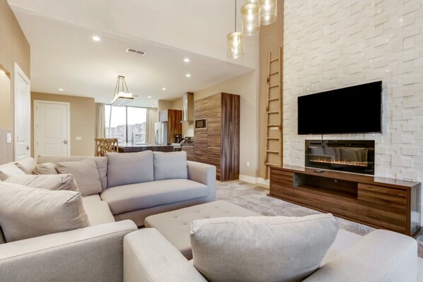 Living room - Luxury 5 Star Villa on Magic Village Resort,minutes From Disney World, Orlando Villa 3599 (Kissimmee)