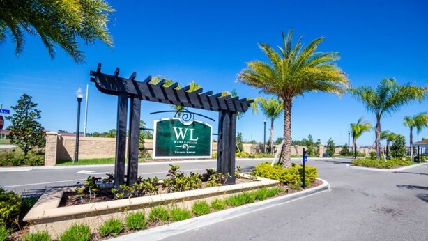 Property grounds - Rent a Luxury Townhome on Lucaya Village Resort, Minutes From Disney, Orlando Townhome 2684 (Kissimmee)