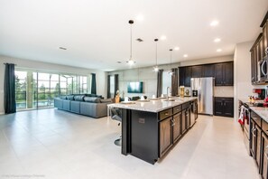 Villa (Multiple Bedrooms) | Servicio de la propiedad