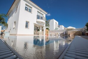 Property amenity - Luxury 3 Bedroom Villa With Private Pool, Paralimni Villa 1288 (Paralimni)